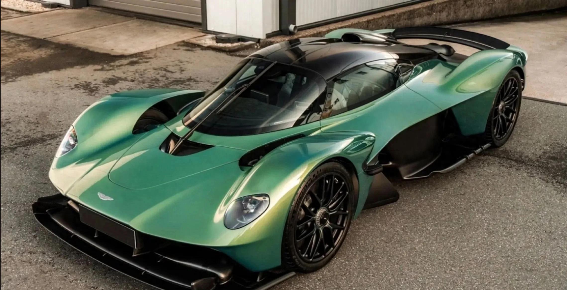 雷诺车队绝杀阿斯顿马丁,汉密尔顿扛起全队 雷诺车队绝杀阿斯顿马丁,汉密尔顿扛起全队