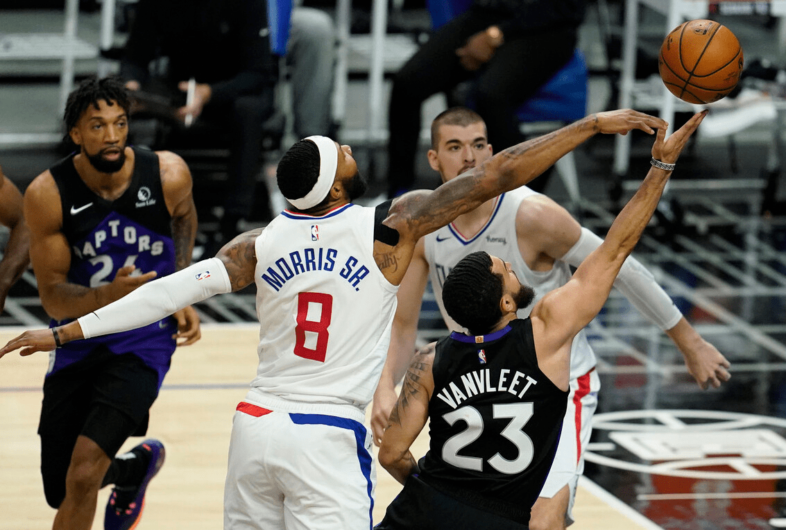 骑士力克篮网，乔治扛起全队