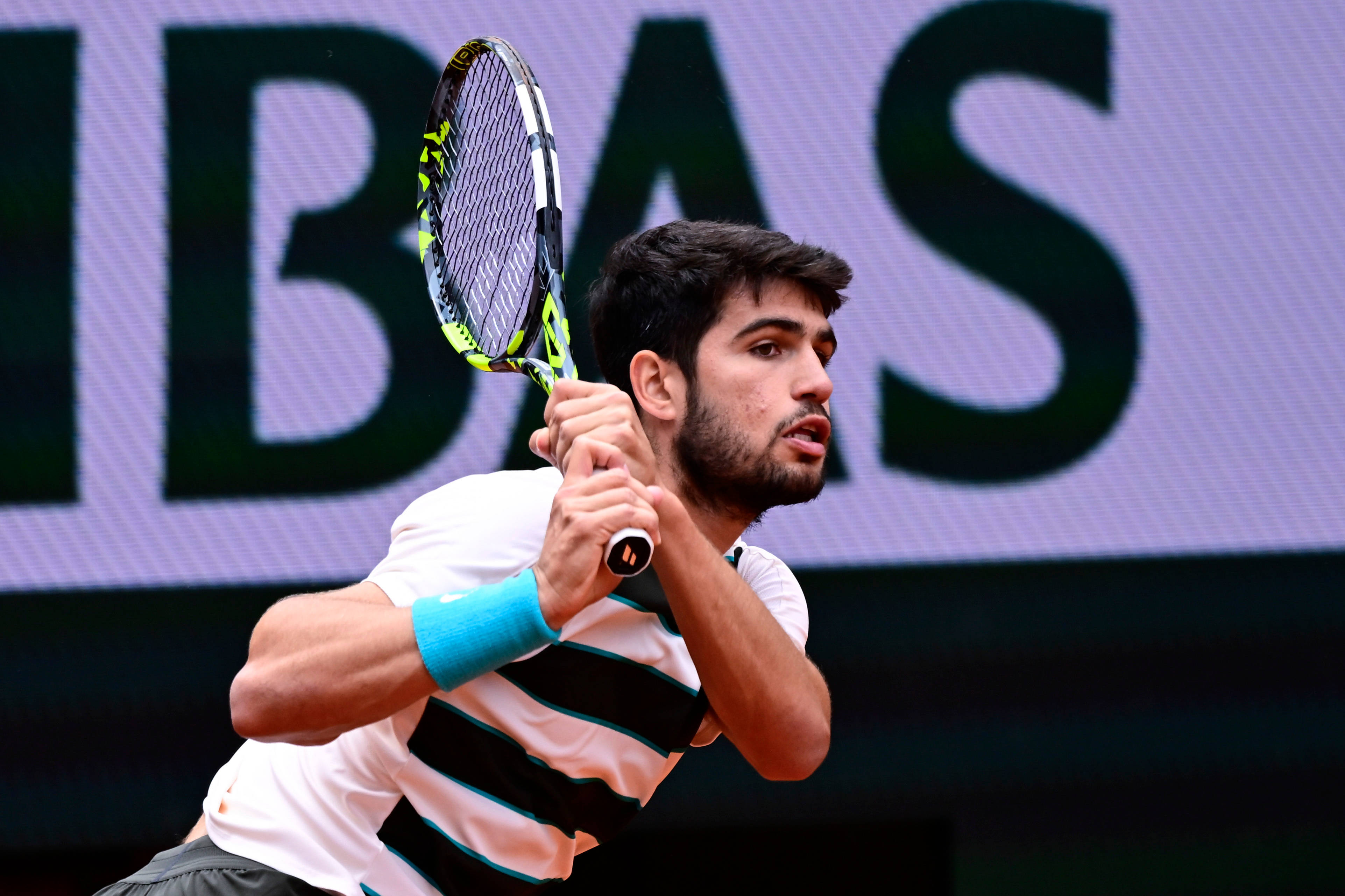 ATP总决赛绝杀法网，阿尔卡拉斯惊艳四座