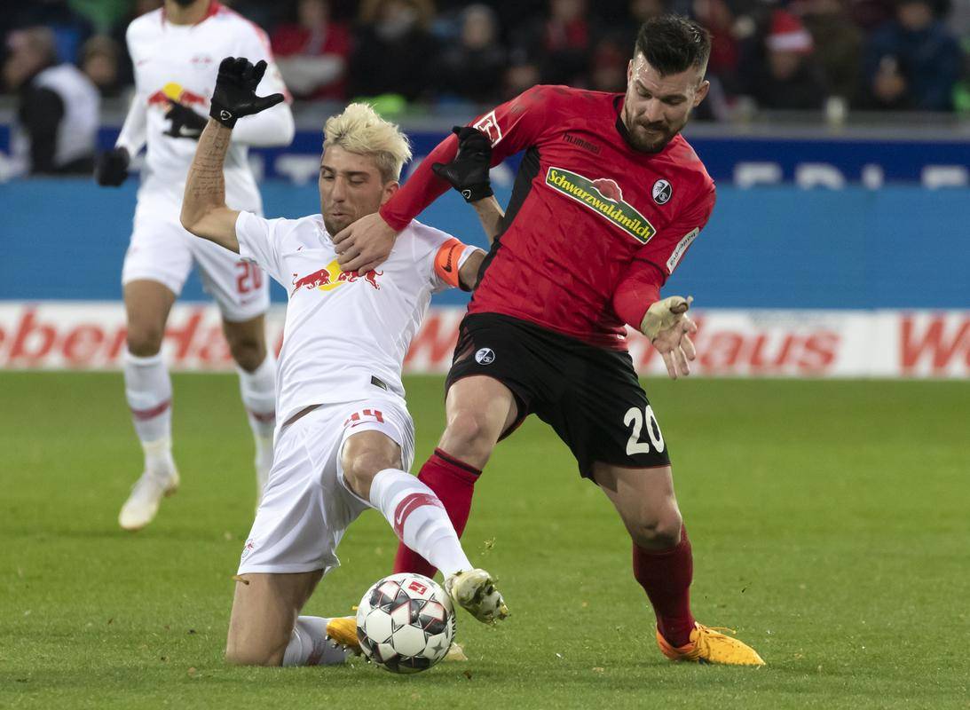 沃尔夫斯堡击败对手取得三分