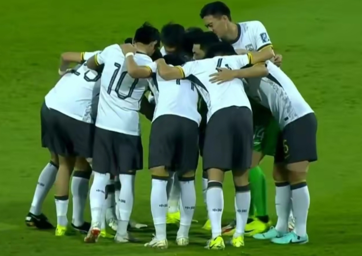 惊心动魄的足球比赛场面,谁将脱颖而出? 惊心动魄的足球比赛场面,谁将脱颖而出?