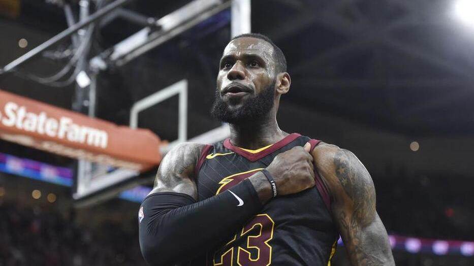 菲律宾男篮绝杀快船，萨姆·米切尔高光表现