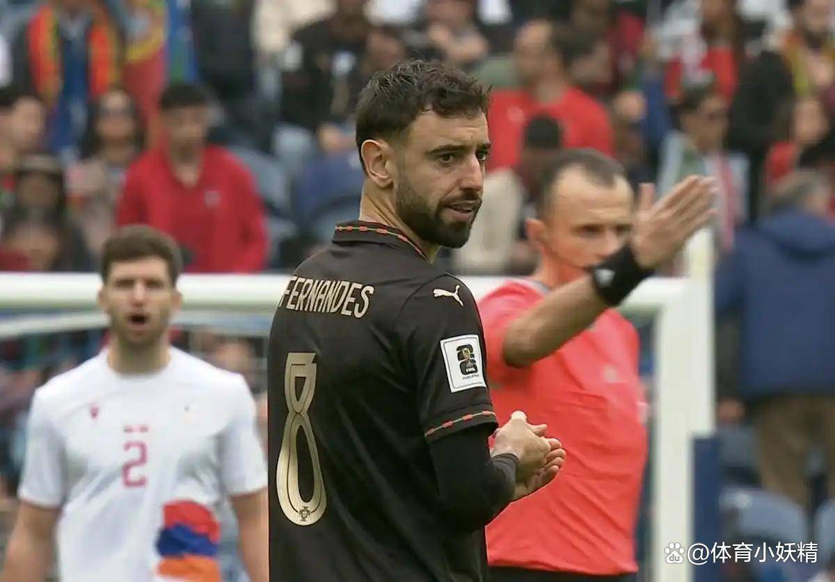 葡萄牙碾压土耳其,C罗完成帽子戏法 葡萄牙碾压土耳其,C罗完成帽子戏法