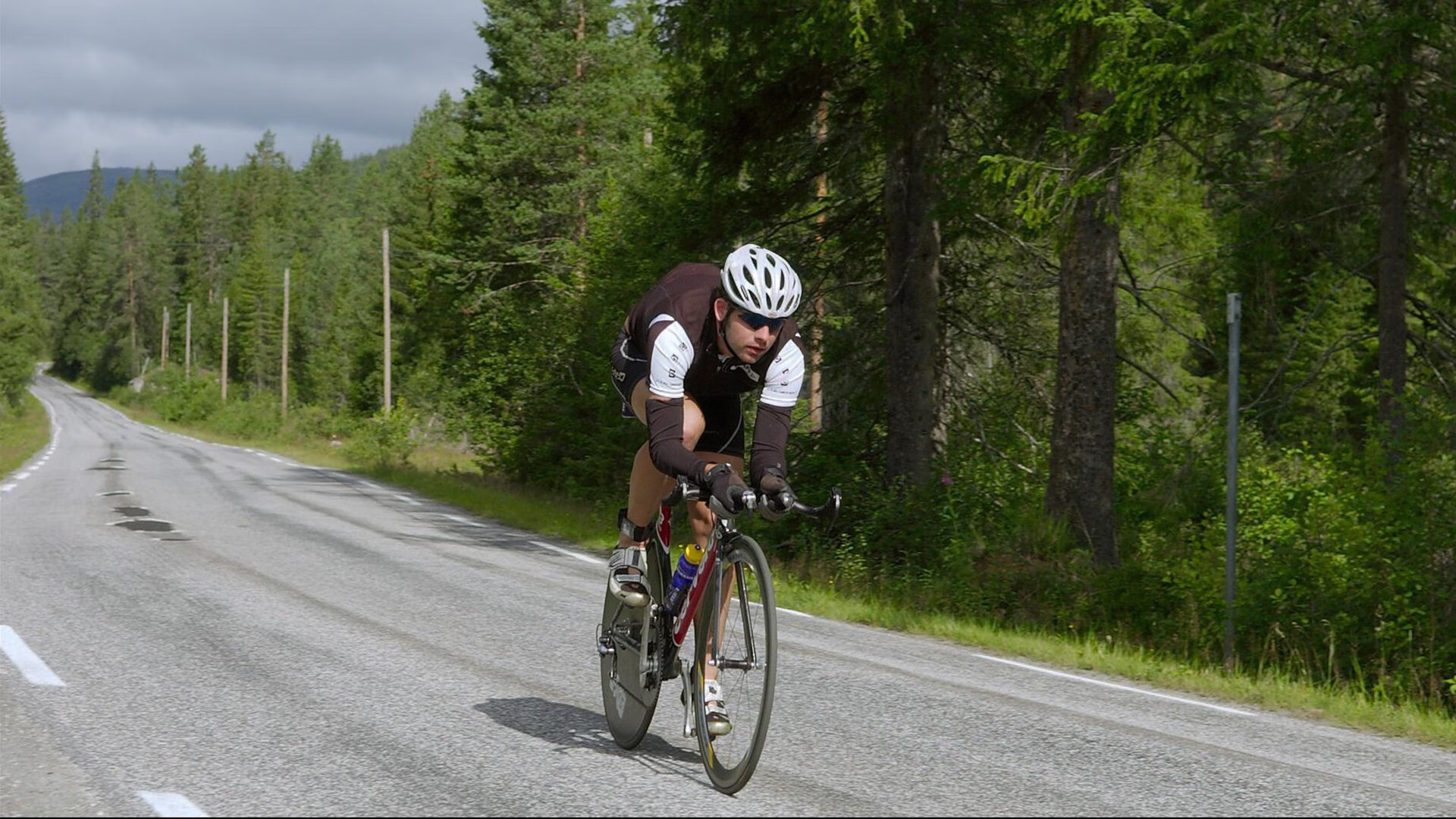 从加纳淘汰沙特到托尼接管美加墨世界杯,足球世界唯一性的双重证明